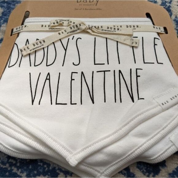 Rae Dunn Baby bibs pack of 3 Daddy's Little Valentine love bandit - Picture 1 of 4